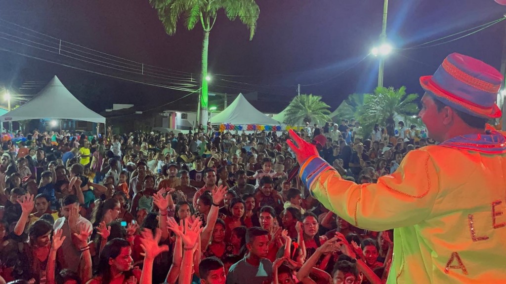 Multidão participa de mega festa encerrando programação da Semana das Crianças em Pedro Régis